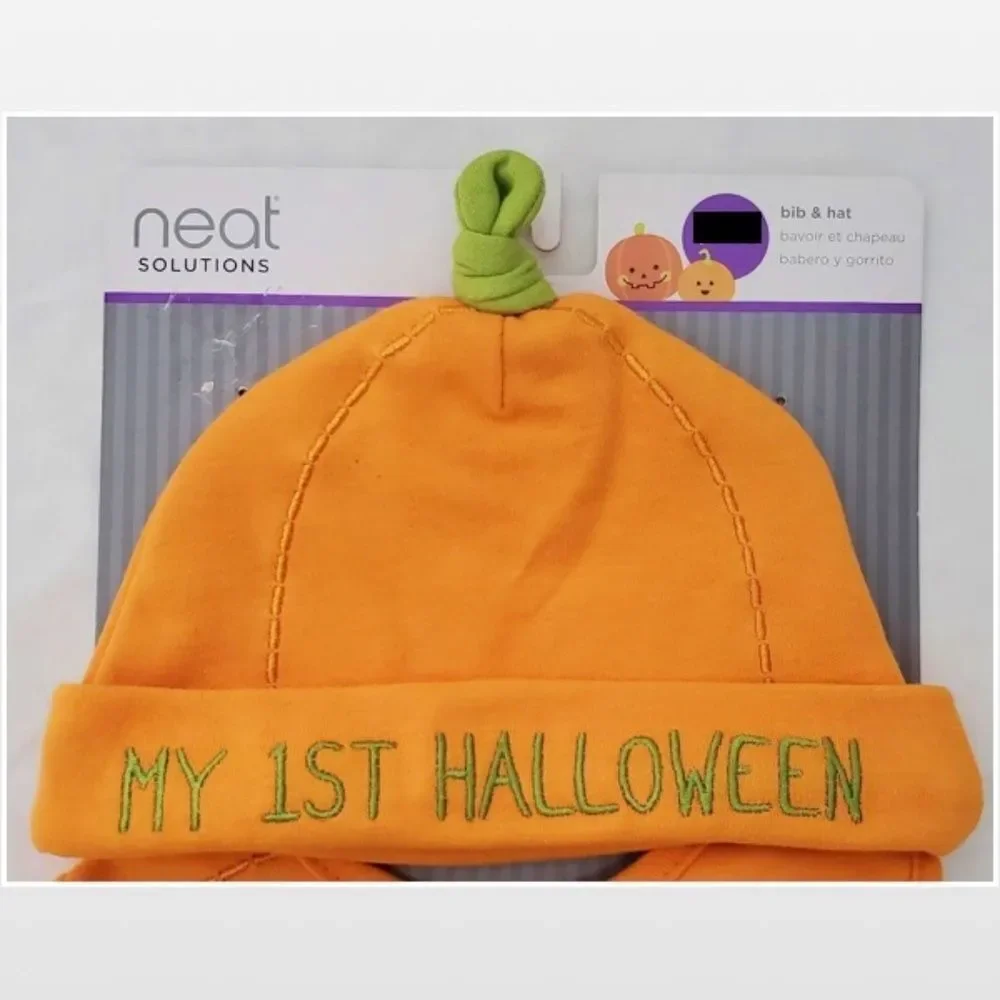 New Neat Solutions Bib & Hat Baby OS Orange Pumpkin Halloween Kid Set NWT Unisex